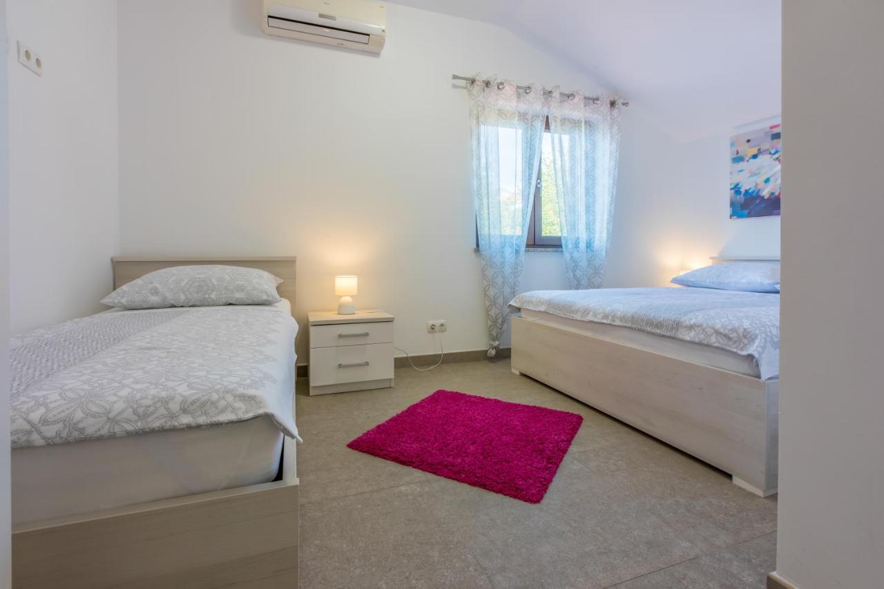 Anton 1 Apartment ซริกเวนิซา ภายนอก รูปภาพ