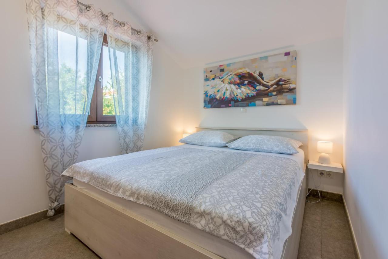 Anton 1 Apartment ซริกเวนิซา ภายนอก รูปภาพ